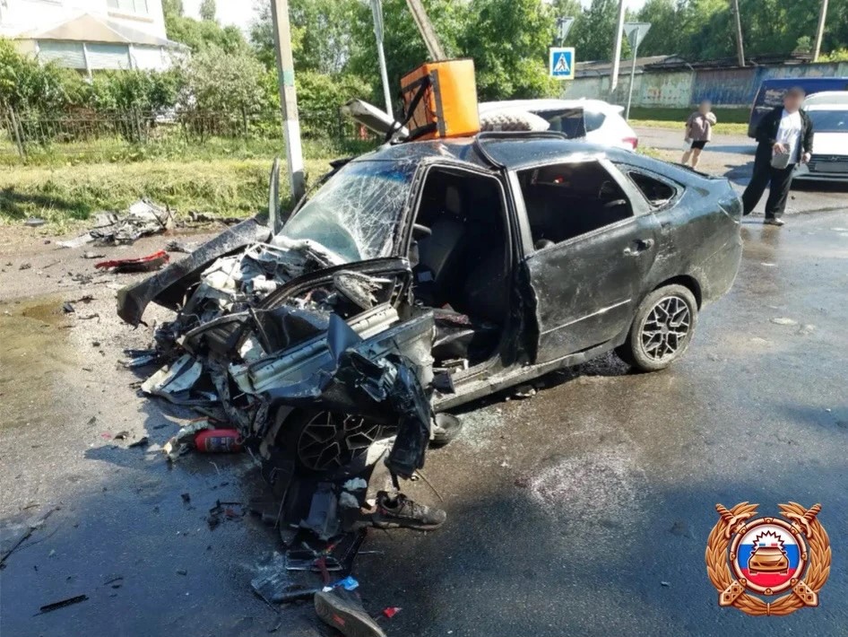 В Тверской области столкнулись «Лада» и «Хендай»