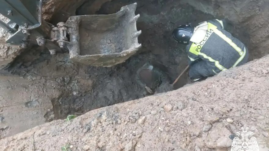 В Тверской области мужчину спасли из-под завалов