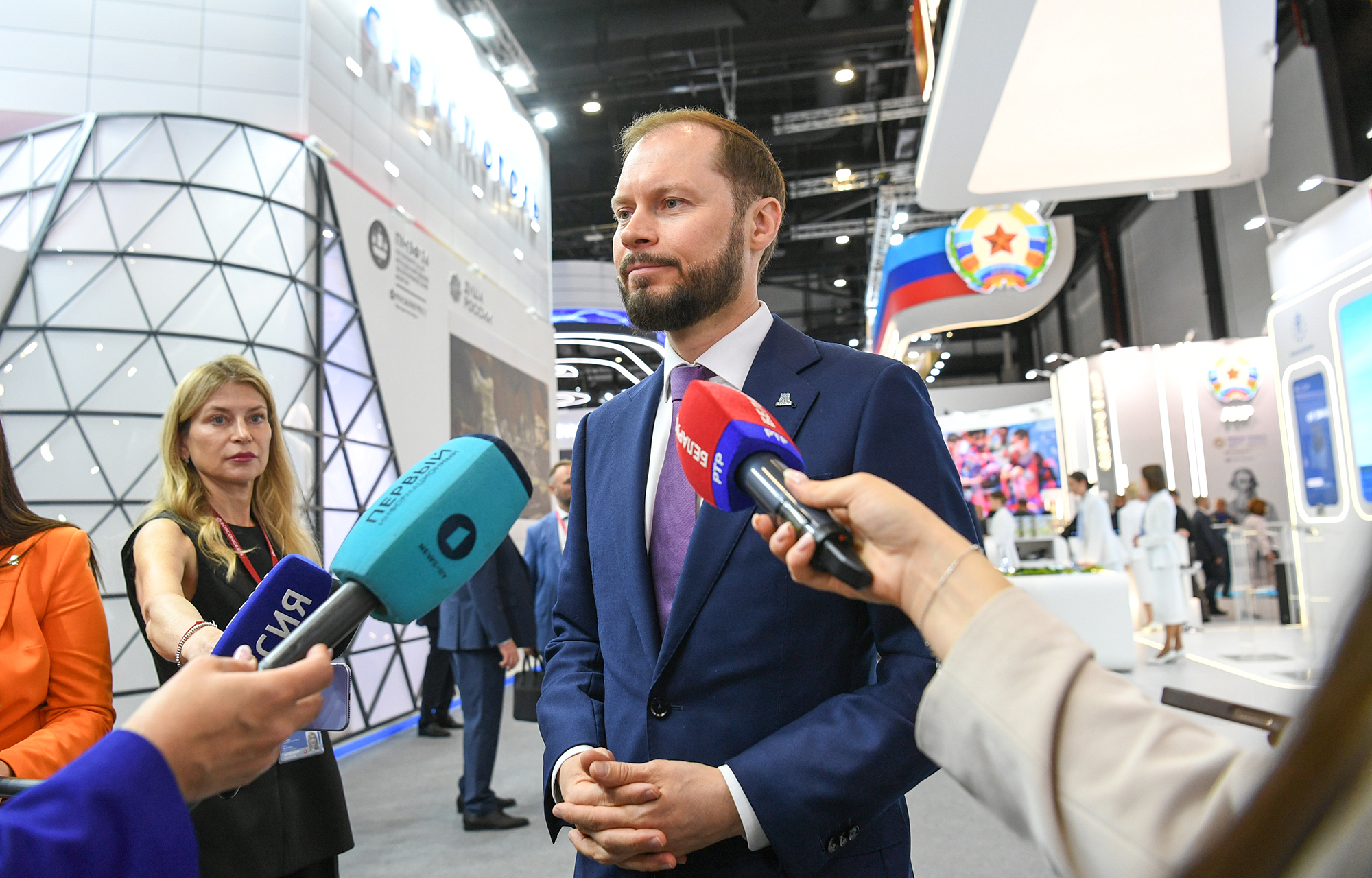 Итоги второго дня работы Виталия Королева и делегации Тверской области на ПМЭФ: 2600 новых рабочих мест и 63 млрд рублей инвестиций