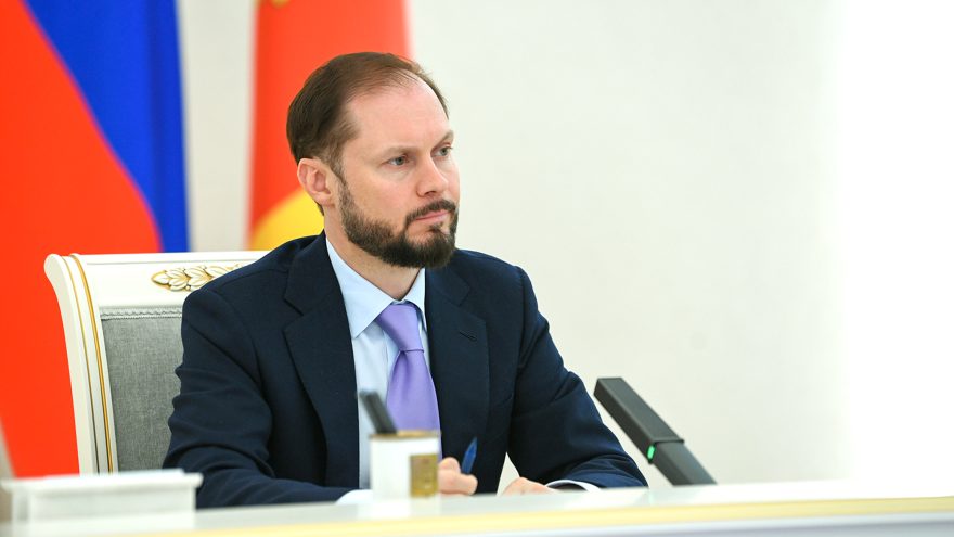 Виталий Королев обозначил приоритеты реализации нацпроекта «Молодежь и дети» в Верхневолжье: улучшение условий образования детей, воспитание патриотизма, вовлечение в жизнь региона