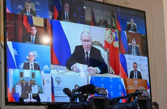 Виталий Королев: Программа наставничества для выпускников-медиков станет важным инструментом для развития регионального здравоохранения деятели
