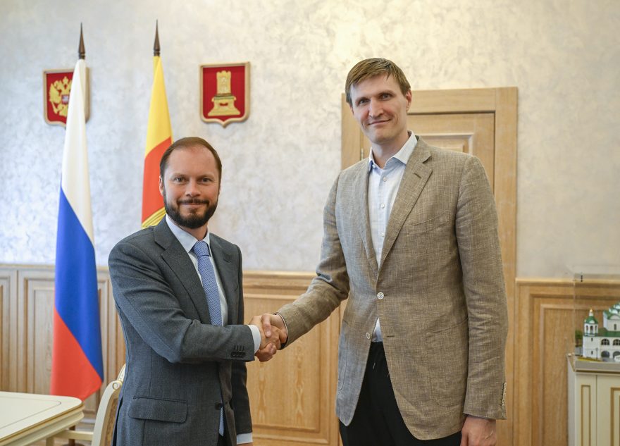 Глава региона Виталий Королев и президент РФБ Андрей Кириленко договорились о создании в Твери центра для игровых видов спорта