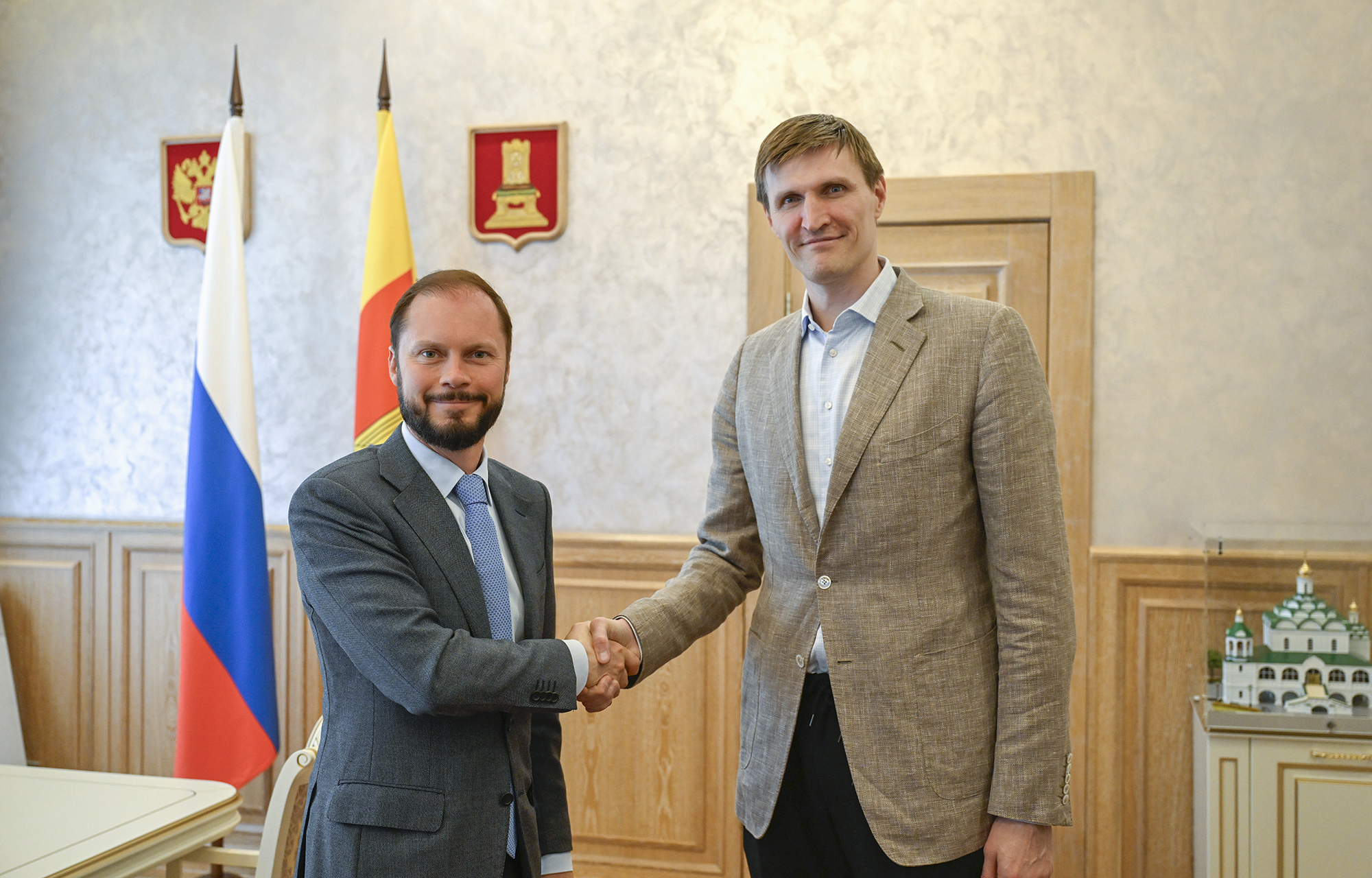 Глава региона Виталий Королев и президент РФБ Андрей Кириленко договорились о создании в Твери центра для игровых видов спорта