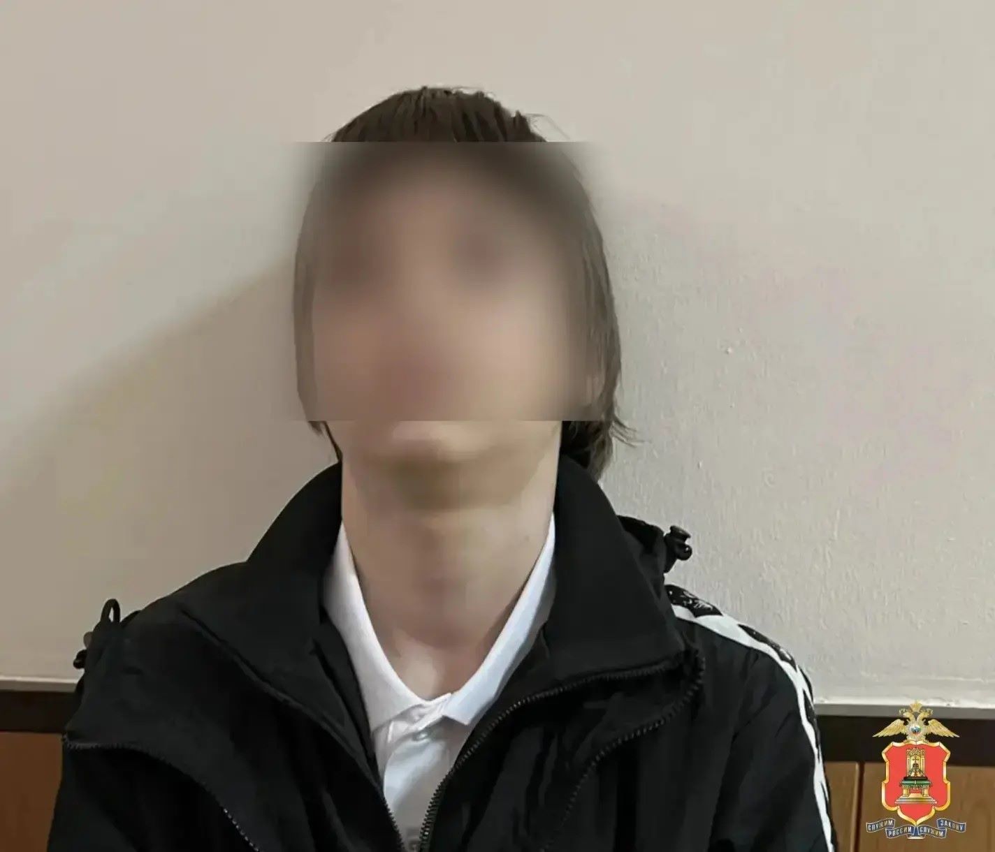 В Твери полицейские задержали наркодилера и его несовершеннолетнего сына