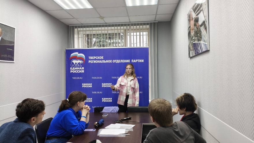 Инициативы добровольцев «Единой России» пополнят народную программу