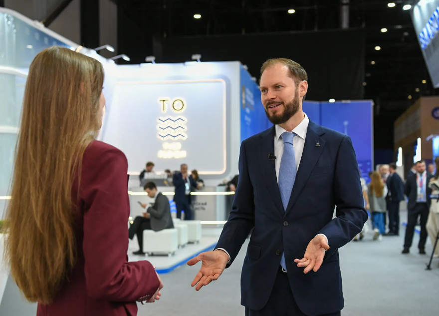Виталий Королев подвел итоги первого дня ПМЭФ-2026: везём к нам плюс 37 миллиардов инвестиций
