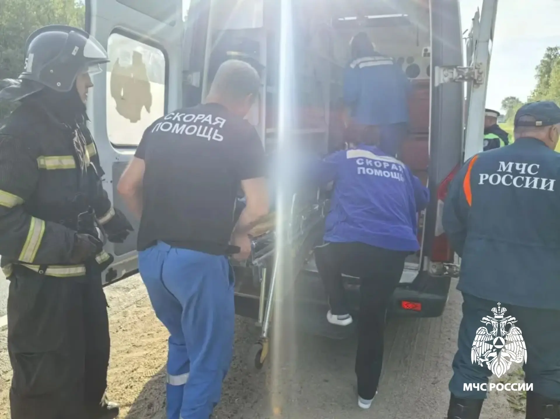 В Тверской области автомобиль съехал в кювет