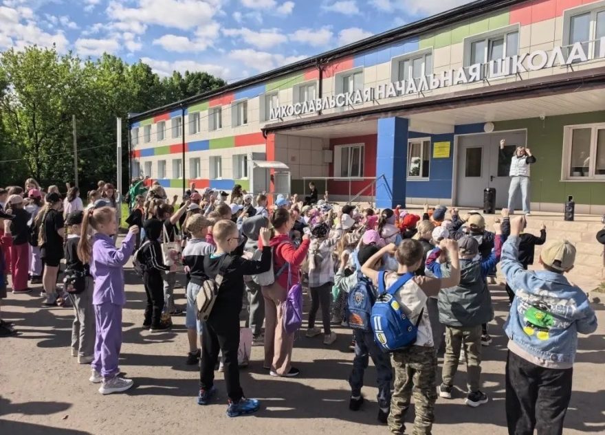 лагерях