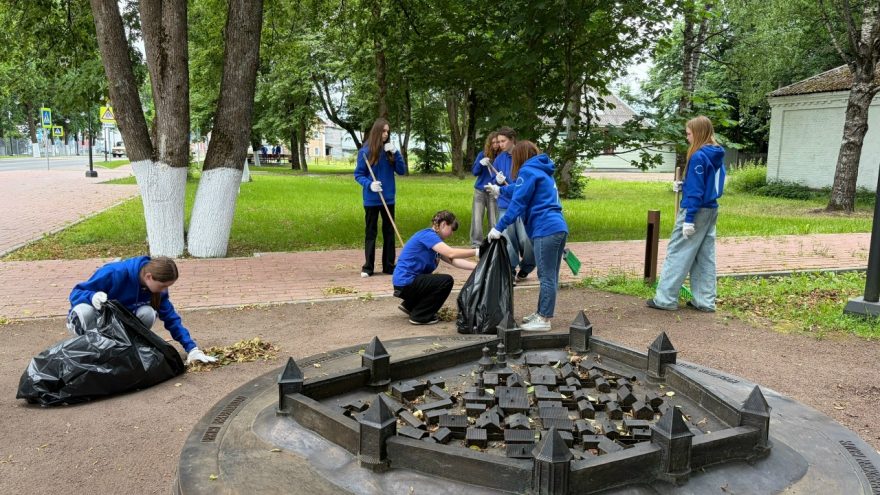 «Память в граните»: в Торопце навели порядок у знаковых точек города
