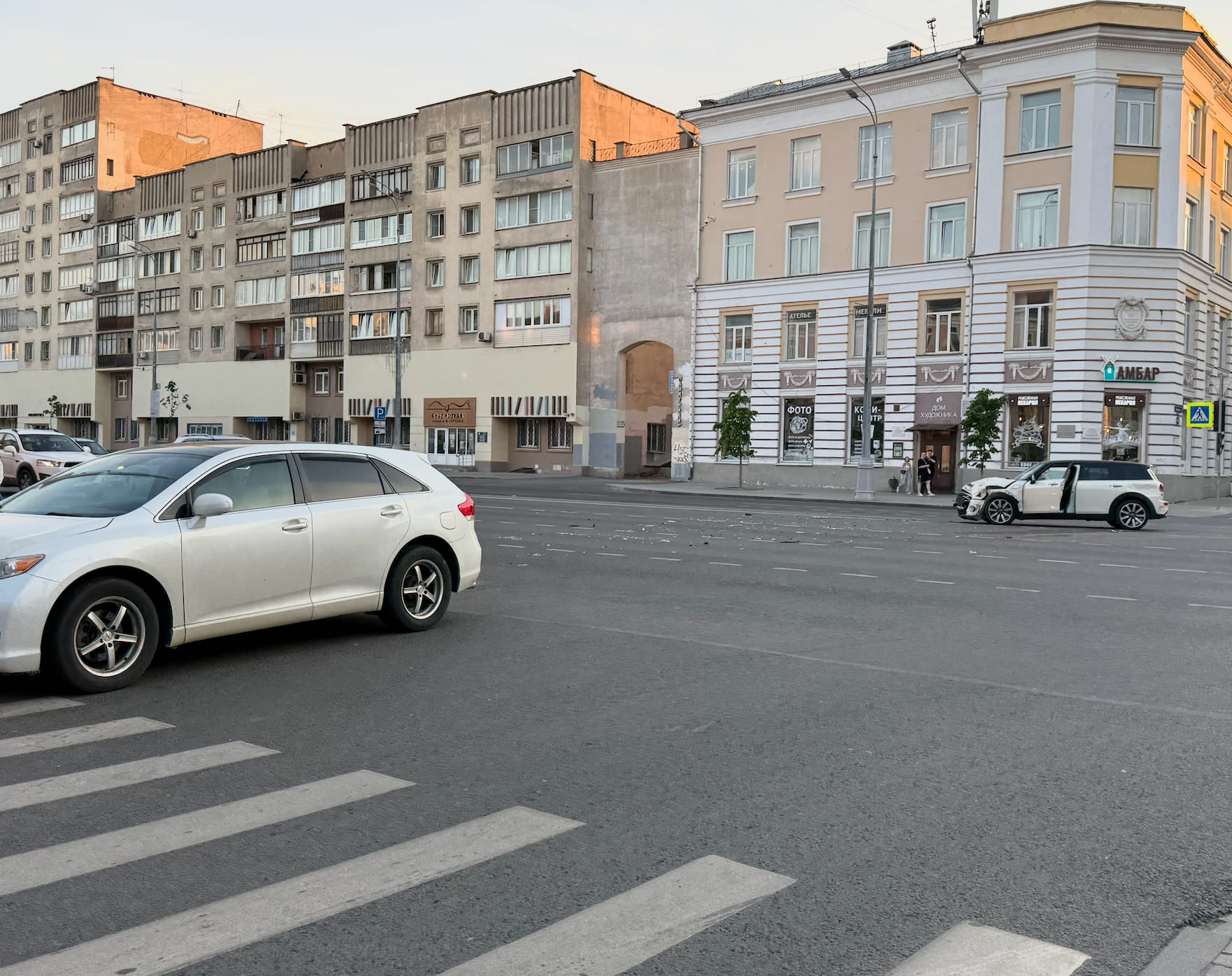В центре Твери произошло серьезное ДТП