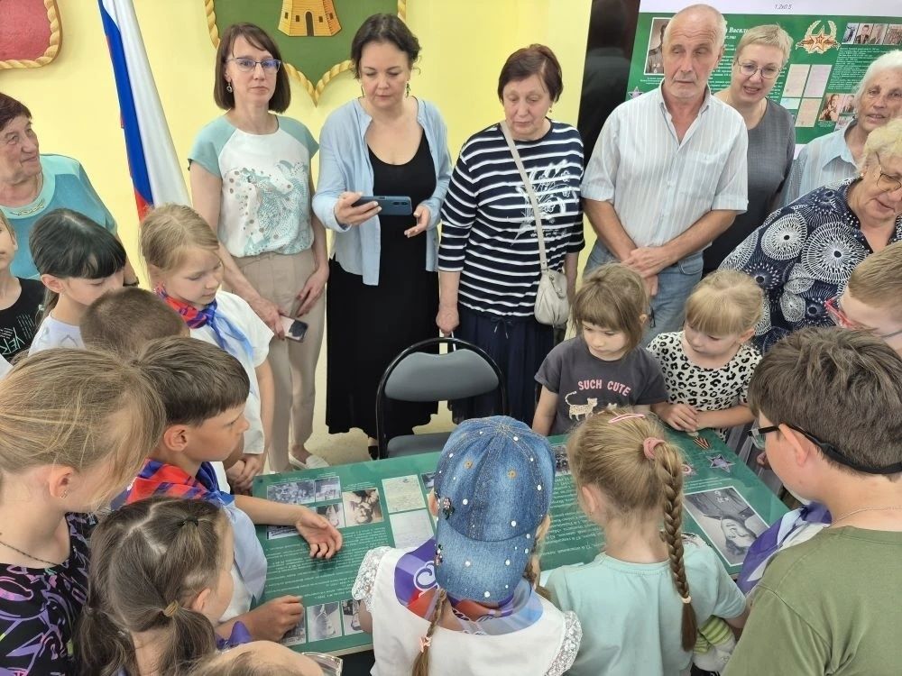 В Торопце торжественно открыли «Парту Героя»