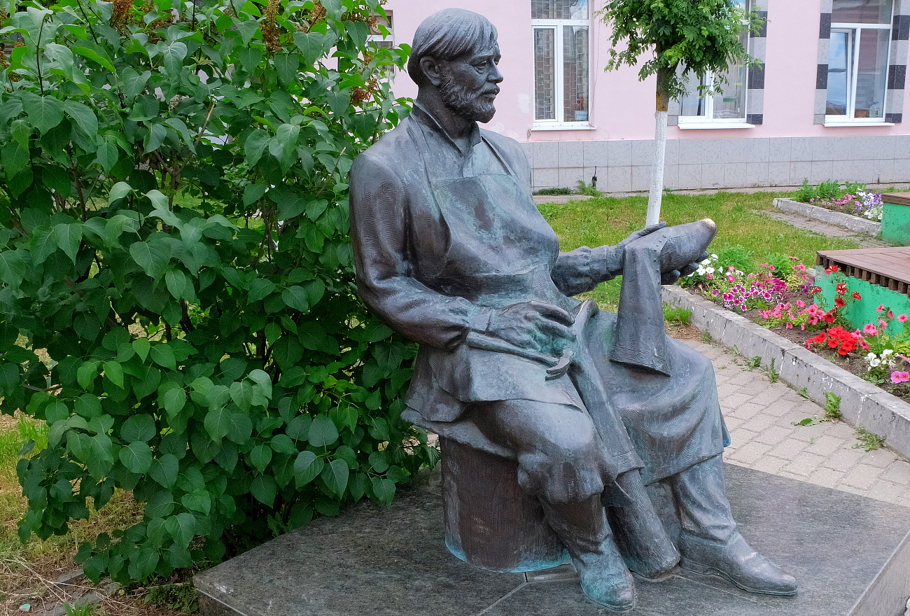 Виталий Королев поздравил жителей Кимрского округа с Днём муниципального образования