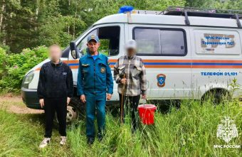 В Тверской области спасли заблудившихся в лесу маму и сына Тверской