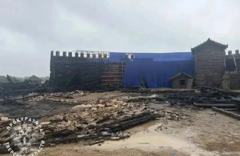 Прокуратура проводит проверку по факту пожара, уничтожившего декорации для киносъемок в Тверской области Прокуратура