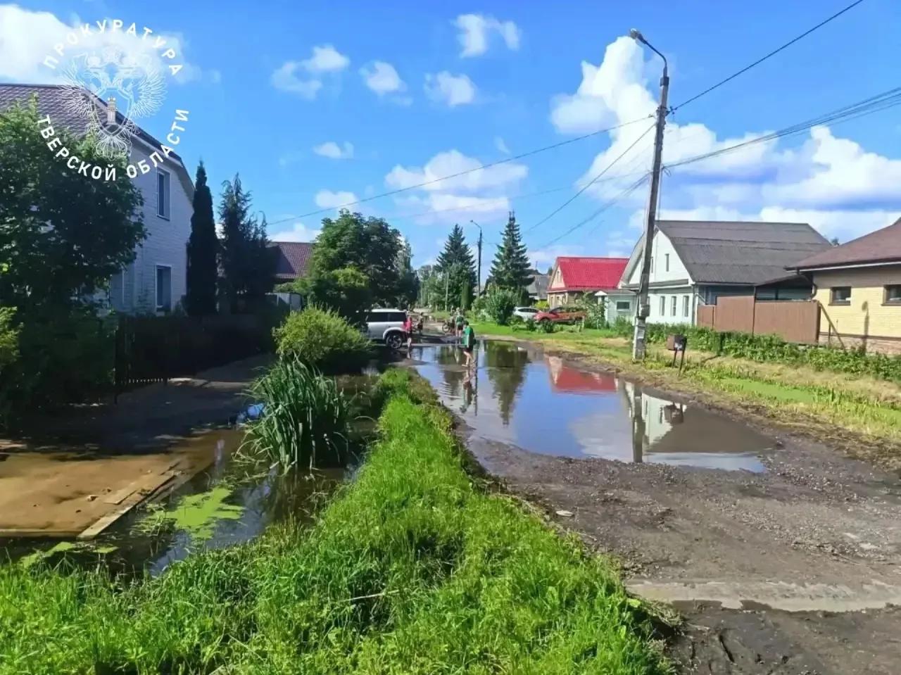 В Твери взяли на контроль ситуацию с затопленными домами