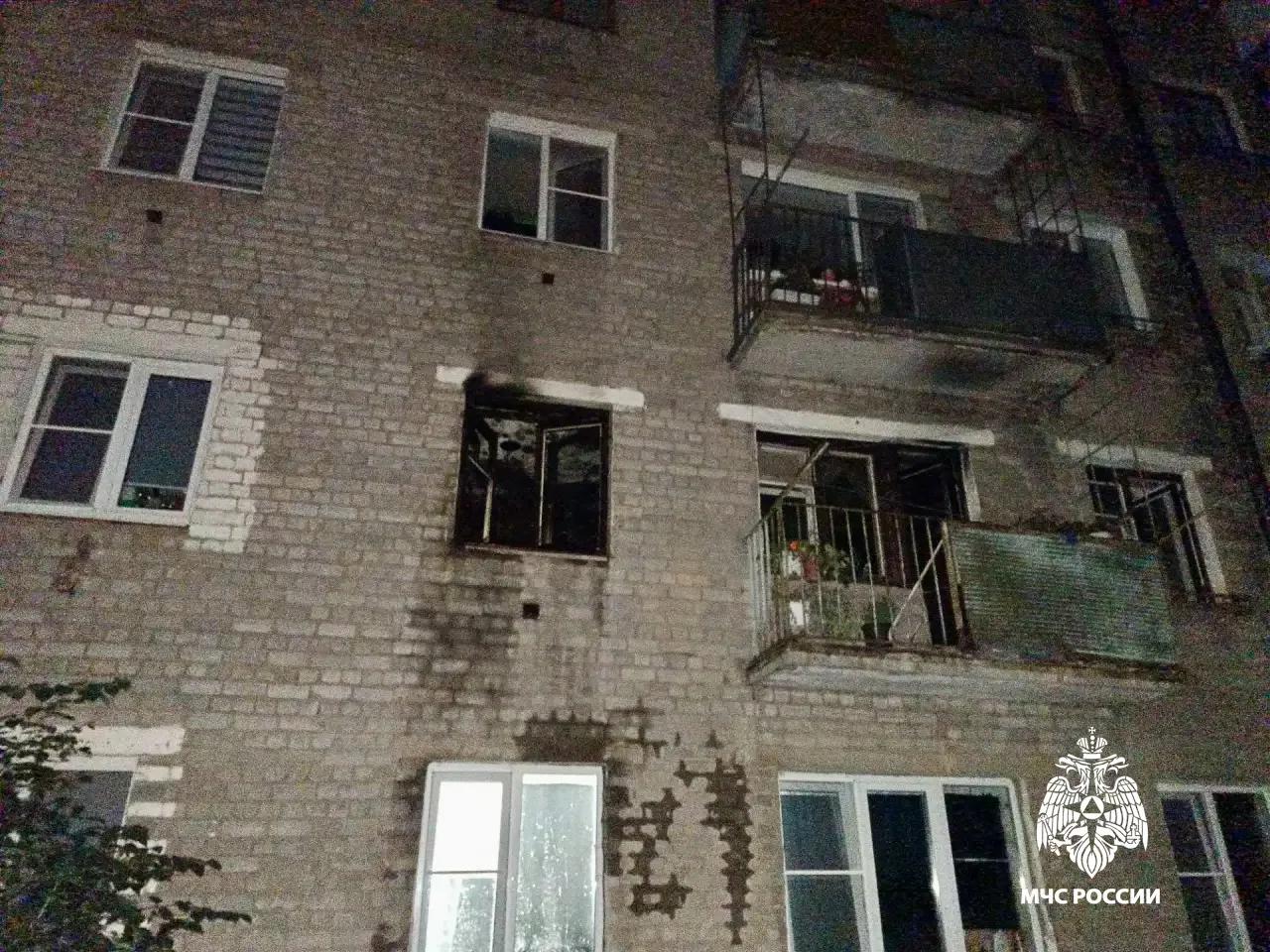 Ржевские огнеборцы спасли двух человек на пожаре