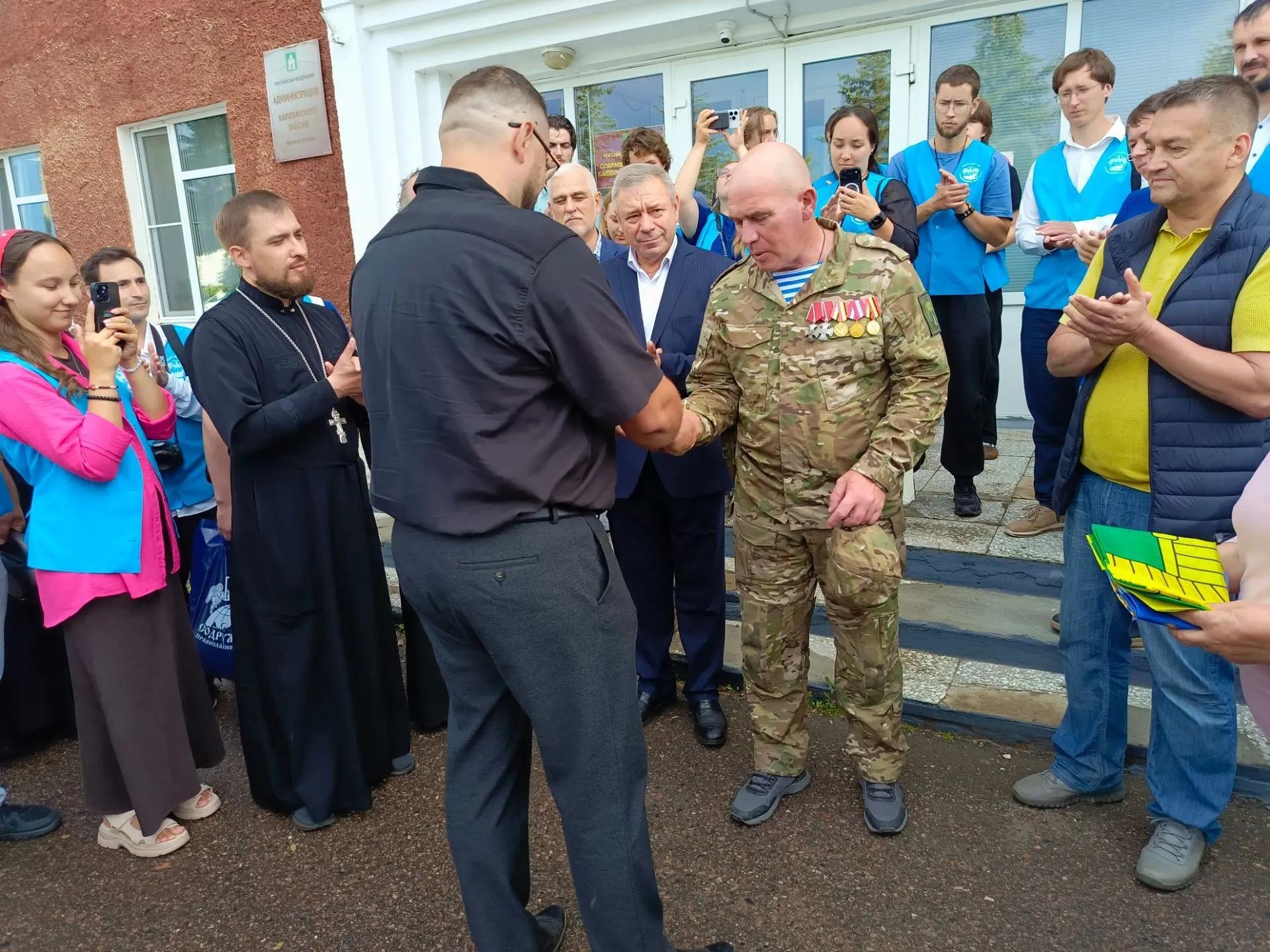 Из Тверской области в зону СВО отправили освящённый автомобиль
