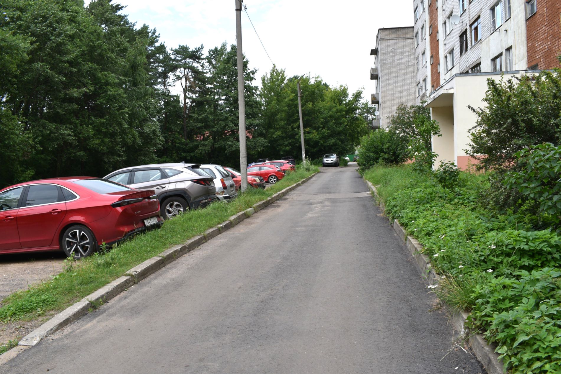 В Заволжском районе Твери завершается ремонт придомовых территорий