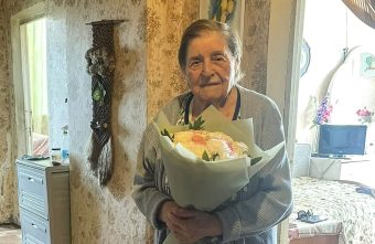Виталий Королев поздравил со 100-летием труженицу тыла Лидию Коровину поздравил