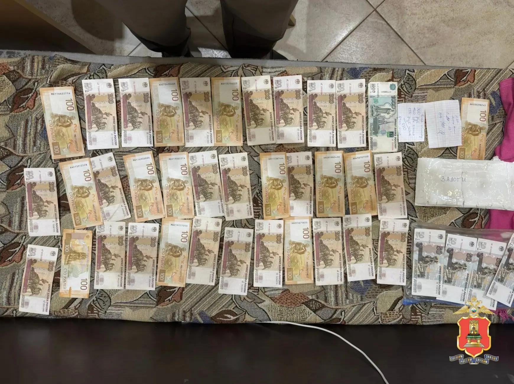 В Твери полицейские устроили облаву на «ночных бабочек»