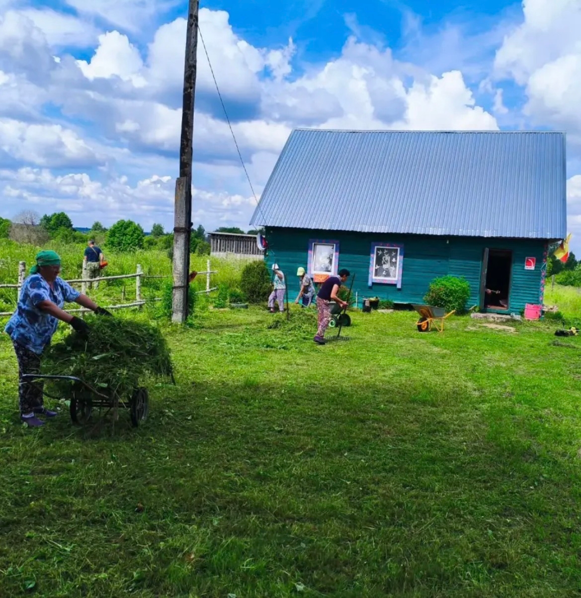 Жители Тверской области сделали свою деревню безопаснее