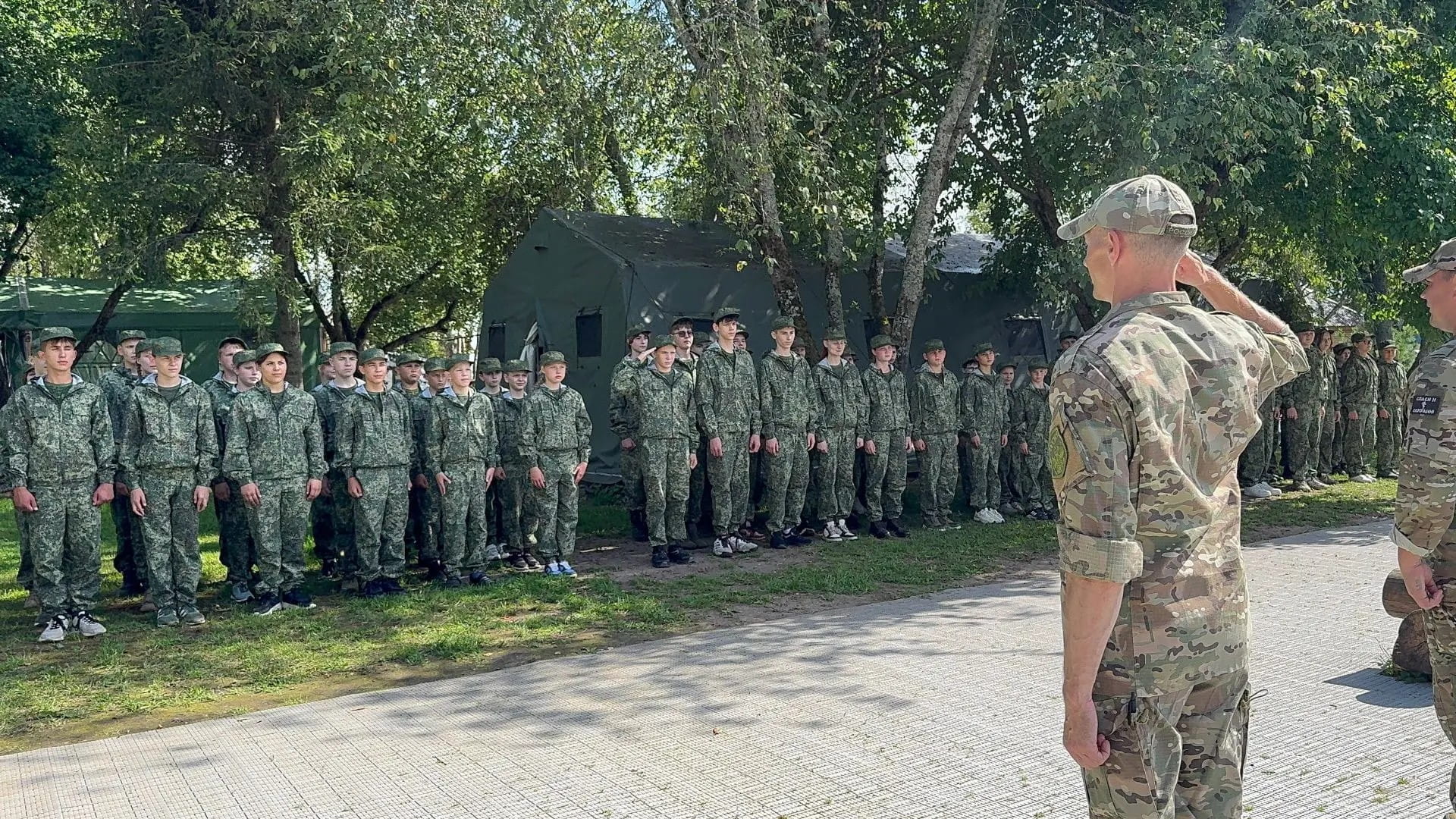 побеждать