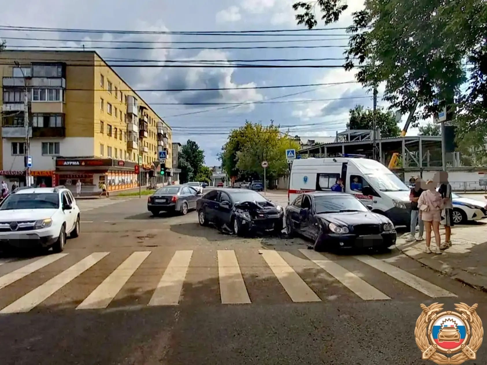трехмесячная