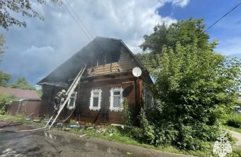 Из-за сварочных работ в Тверской области загорелся дом сварочных