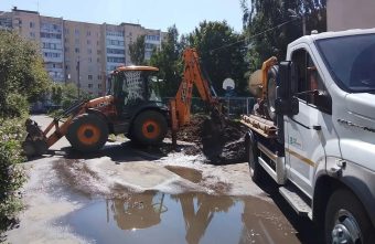 В Твери проверяют информацию о затоплении двора жилых домов затоплении