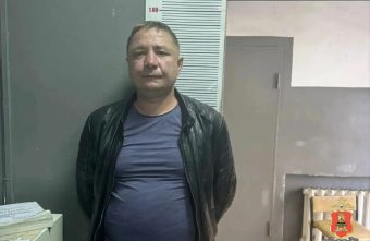 Агрессивного пассажира тверского автобуса задержали полицейские автобуса