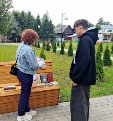 В летнем читальном зале Торопца вспоминают Салтыкова-Щедрина