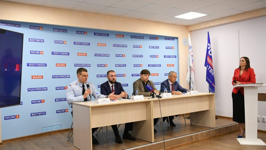 Жителям Тверской области рассказали, как защитить себя от нового вида мошенничества с сим-боксами