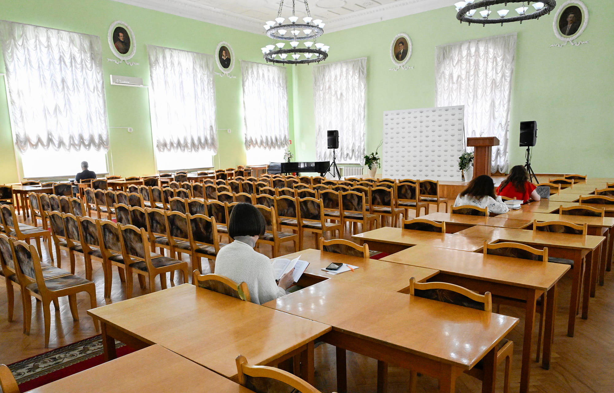 Развитие культуры в малых городах и селах, воспитание молодежи, новые возможности: ключевые решения Виталия Королева и Ольги Любимовой