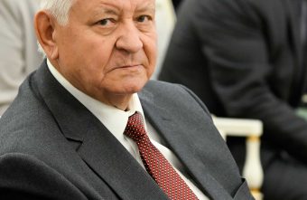 службу