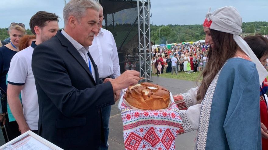 побратимство