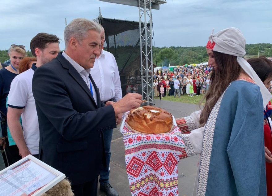 побратимство
