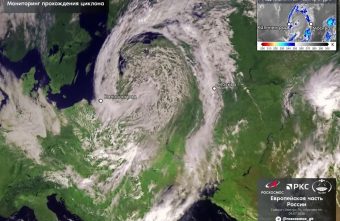 Роскосмос показал снимки разрушительного шторма, идущего на Тверскую область шторма