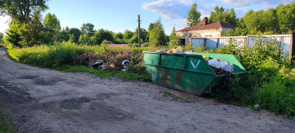 Мусор захватывает улицы в Тверской области