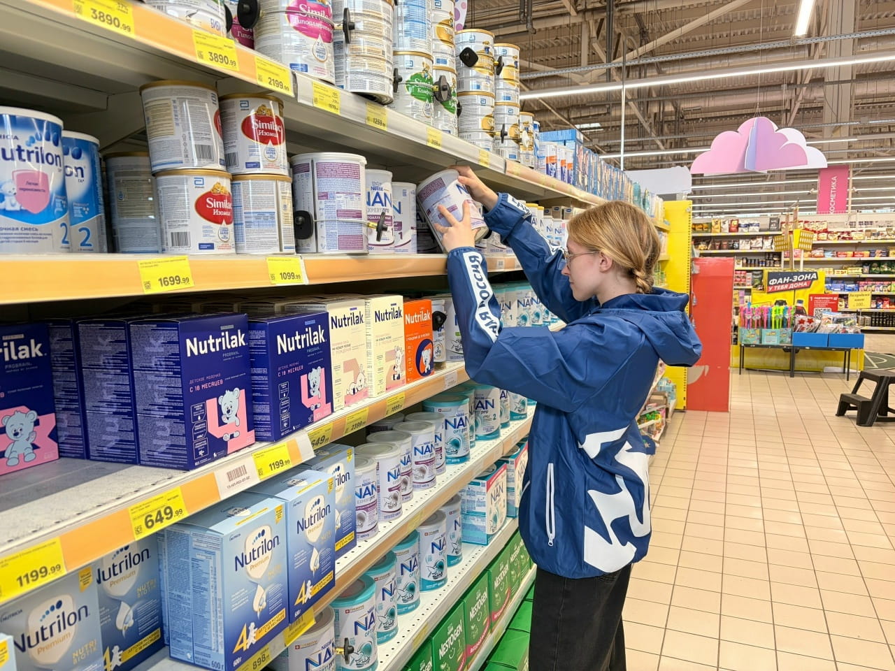 Партийцы проверили качество продуктов в магазинах Твери