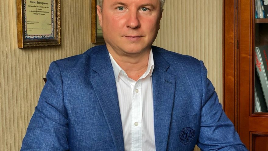 Щеглов