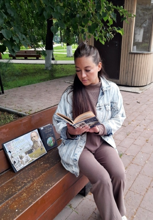 В летнем читальном зале Торопца вспоминают Салтыкова-Щедрина