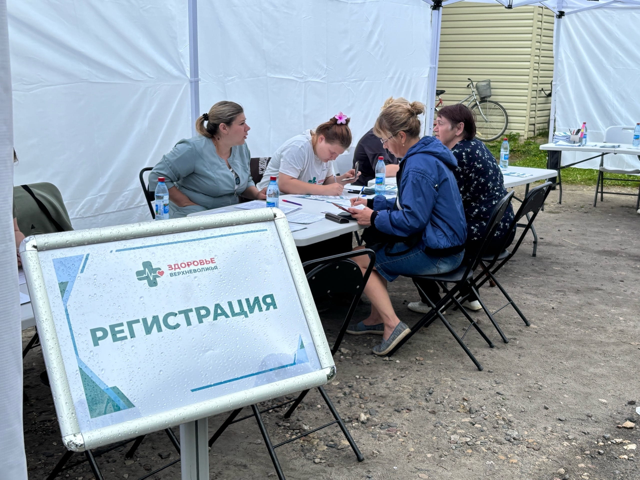 По поручению Виталия Королева «Поезд здоровья» усилят детскими врачами