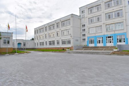 В Твери завершается ремонт школьных площадок и подъездов к школам школам