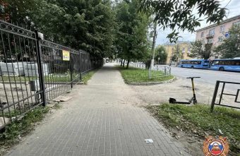 В Твери водитель на электросамокате совершил наезд на 5-летнего ребенка Твери
