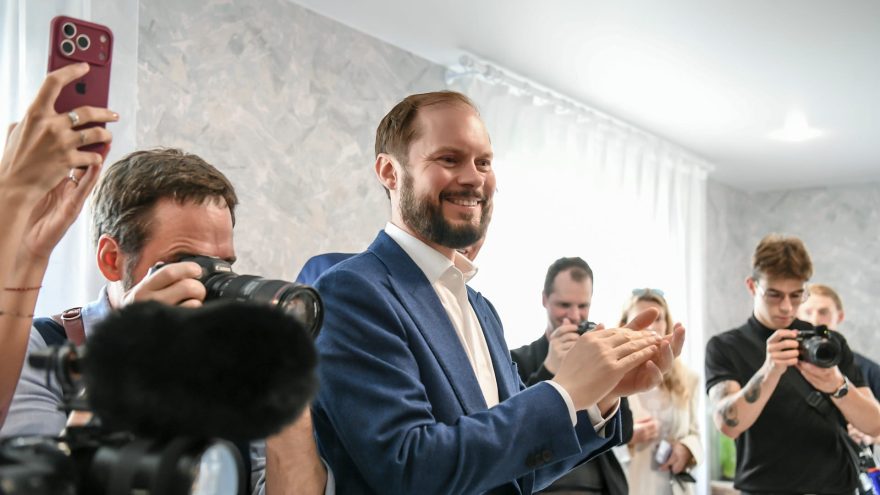 педагогов