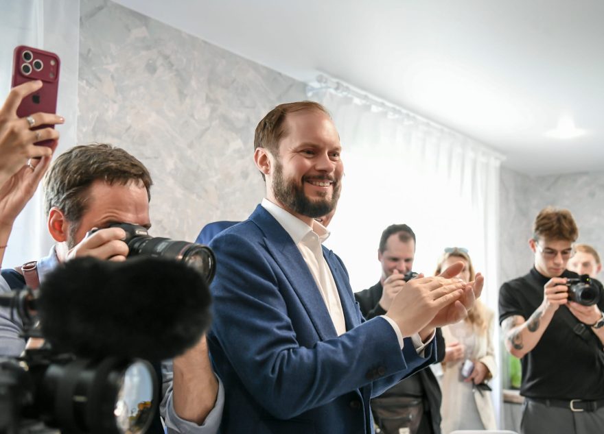 педагогов