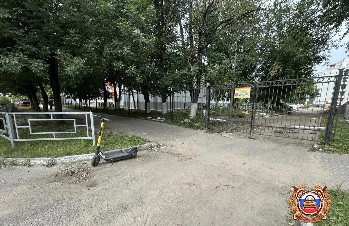 В Твери водитель на электросамокате совершил наезд на 5-летнего ребенка