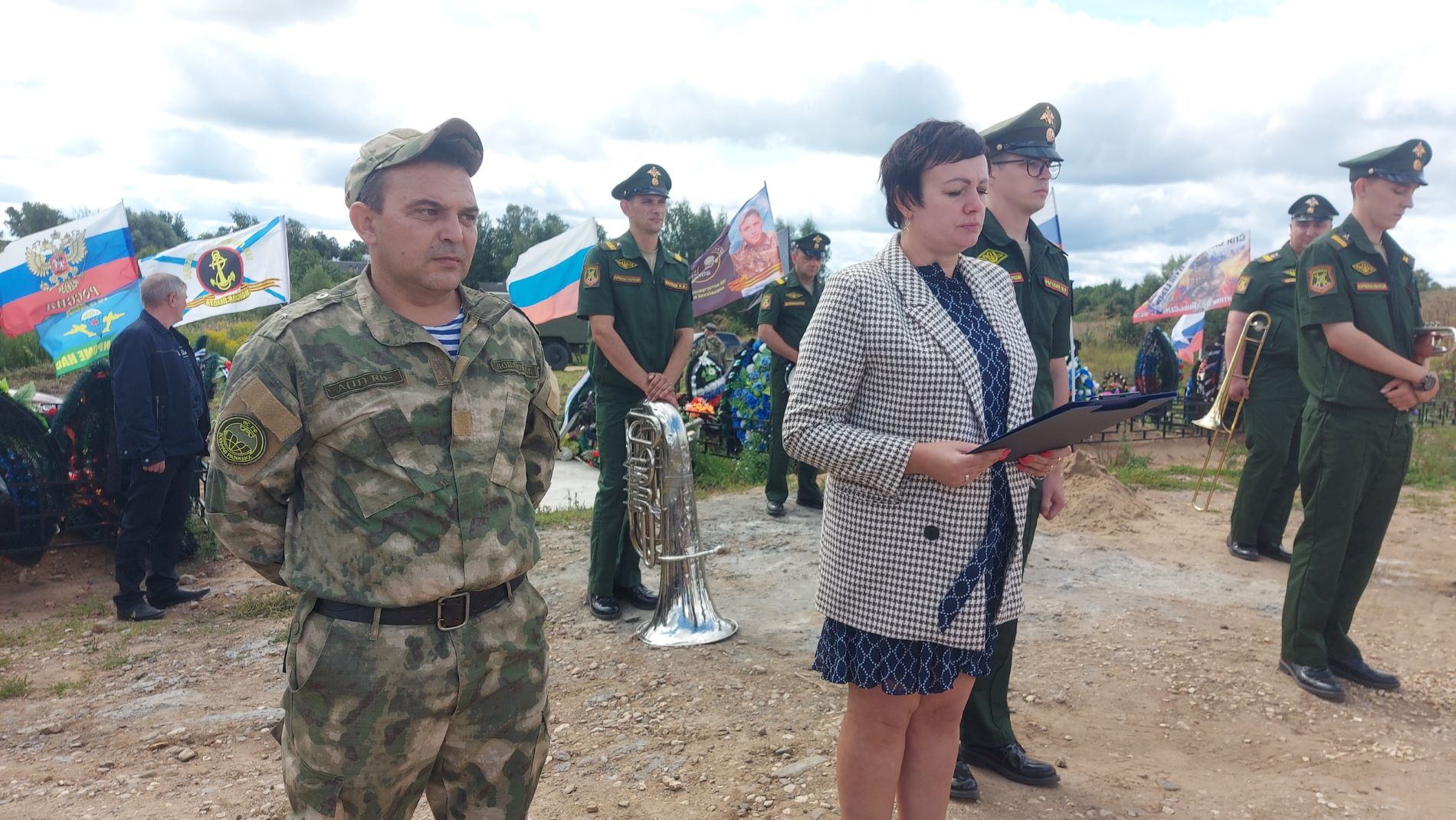 В Тверской области простились с защитником России Романом Николаевым