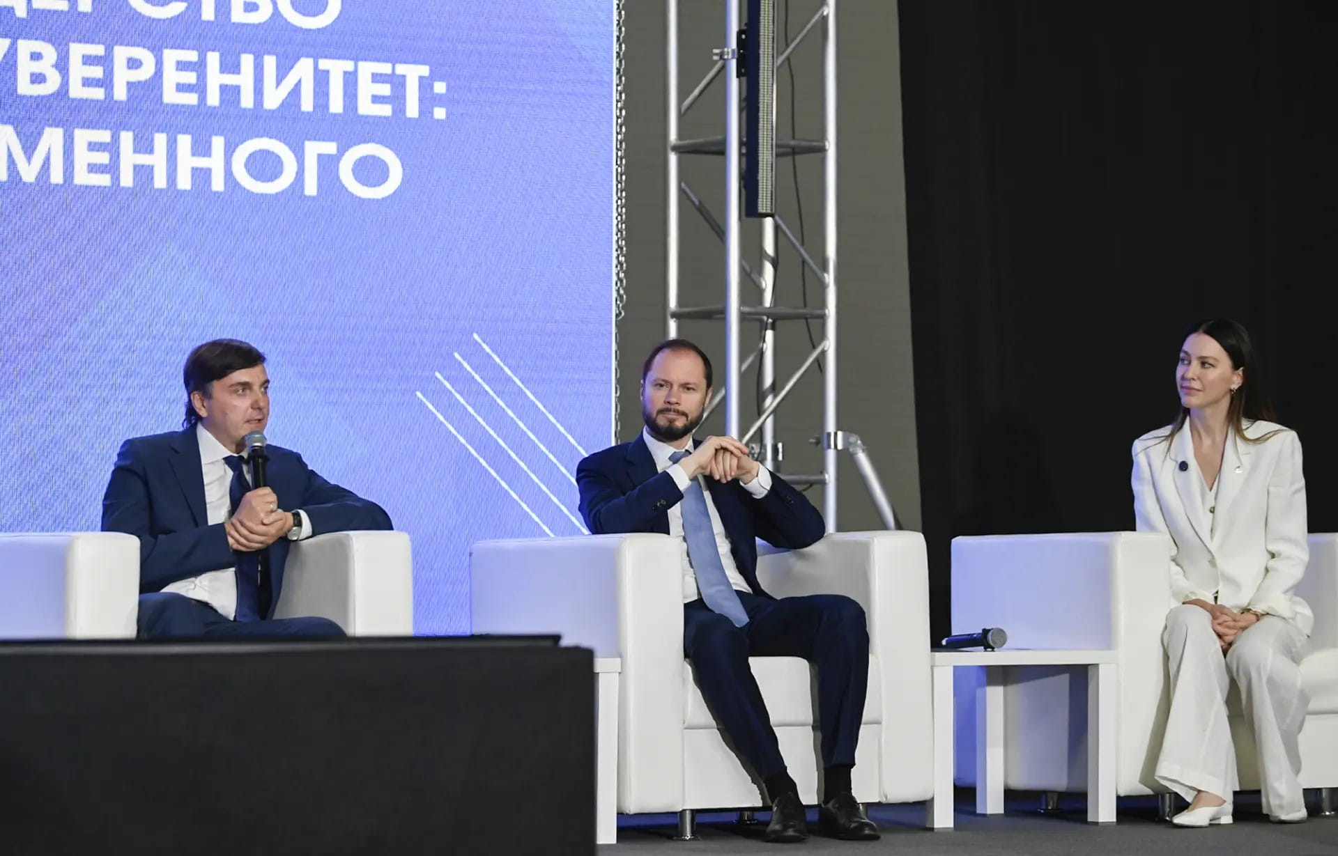 Виталий Королев: Принял решение проиндексировать единовременную выплату к 1 сентября нашим дорогим учителям