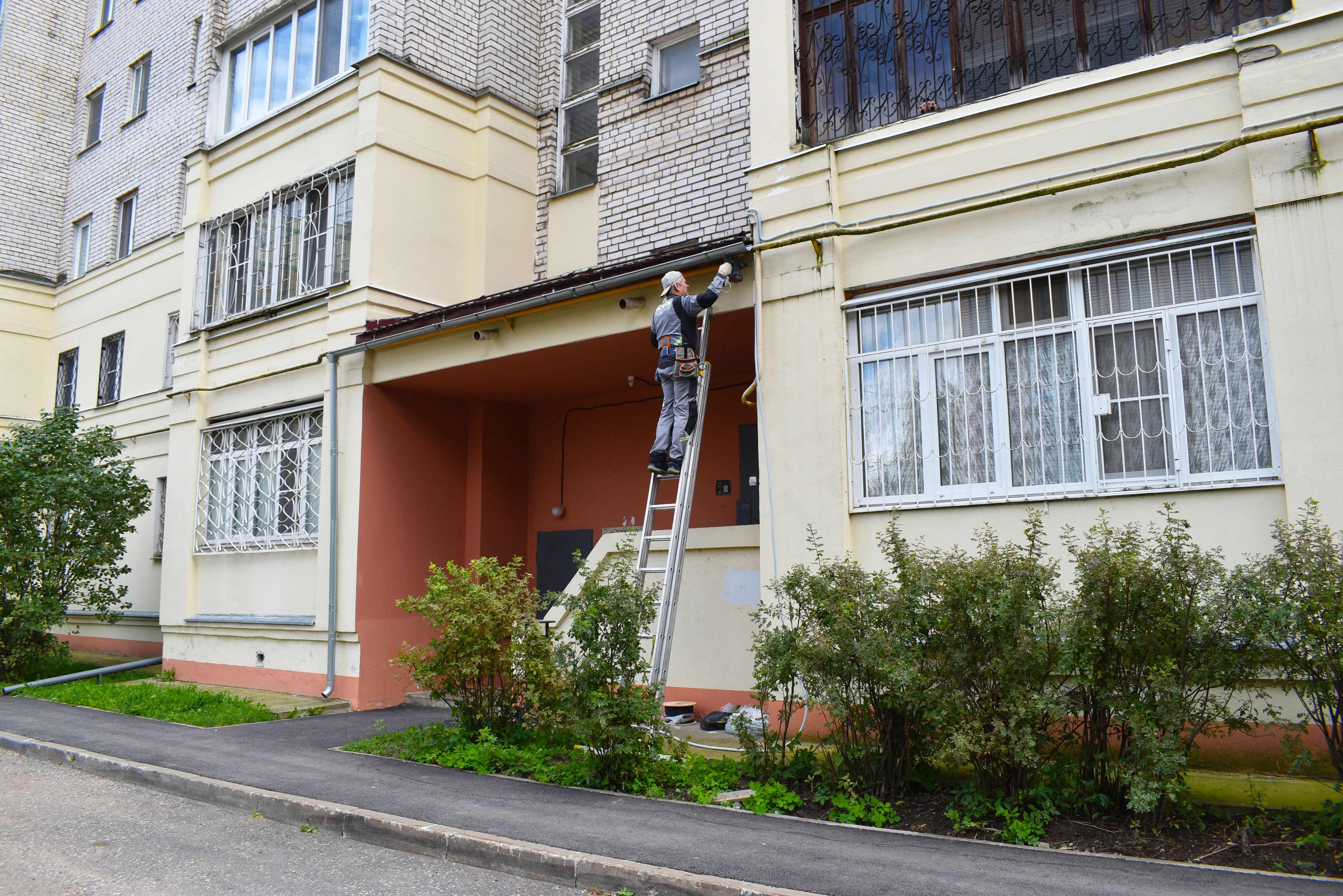 В Твери по инициативе жителей благоустраиваются придомовые территории